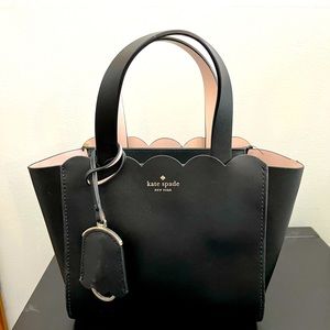 GREAT CONDITION Black Scalloped Kate Spade bag with strap